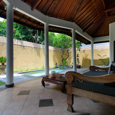 Singgah Villas Seminyak Zewnętrze zdjęcie