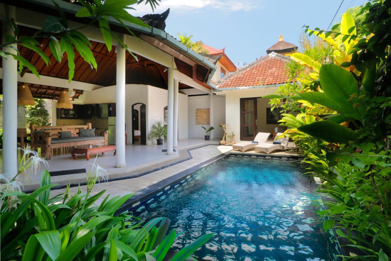Singgah Villas Seminyak Zewnętrze zdjęcie